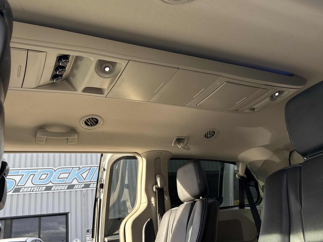 2016 Dodge Grand Caravan Crew Plus - Photo #9