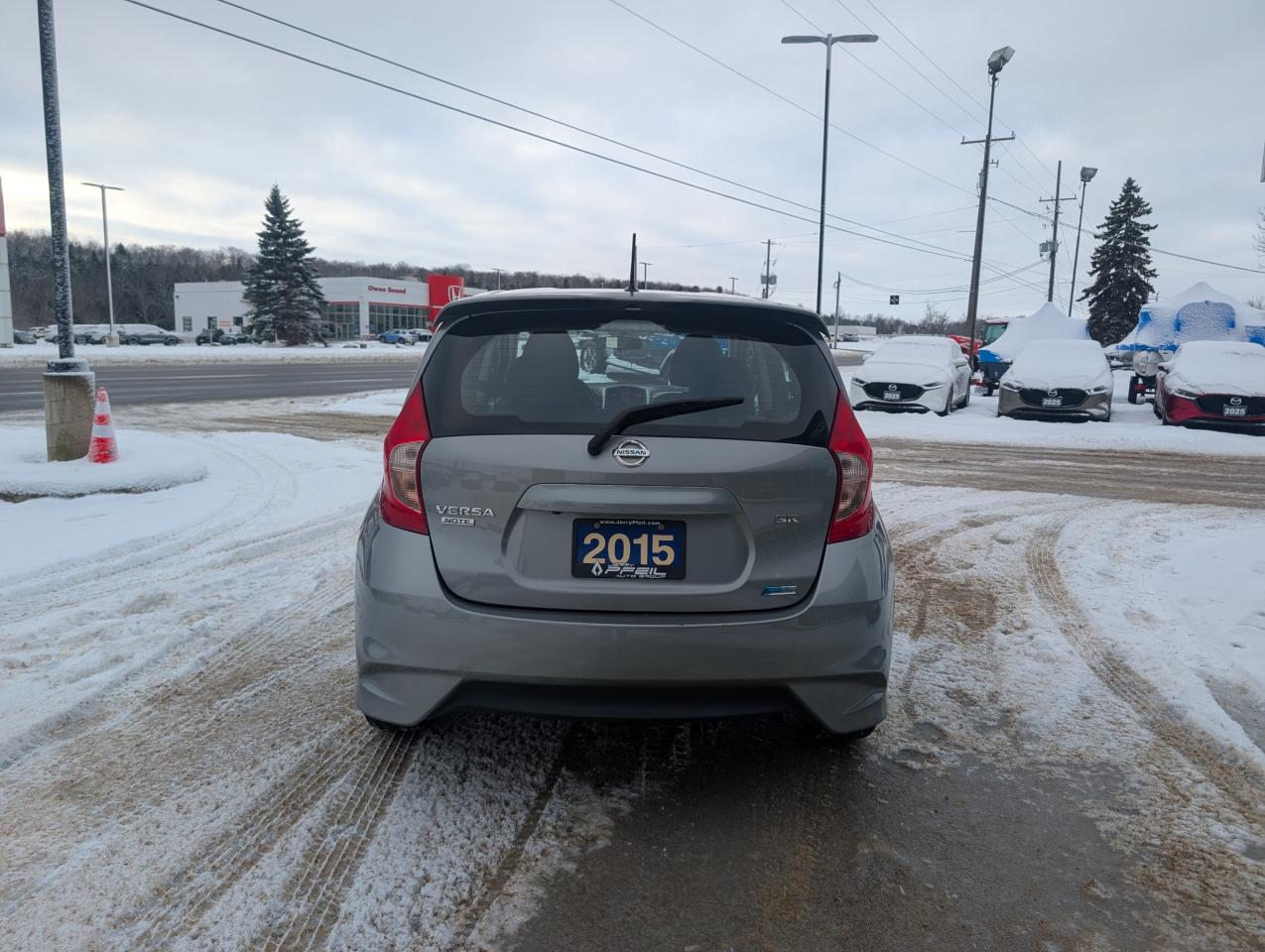 2015 Nissan Versa Note SR Photo3