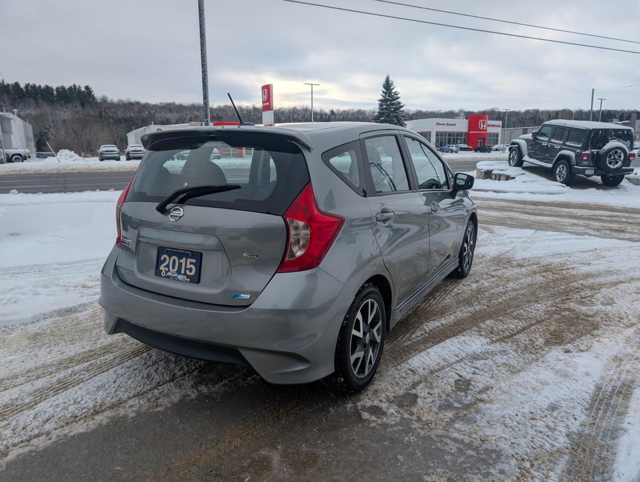 2015 Nissan Versa Note SR Photo