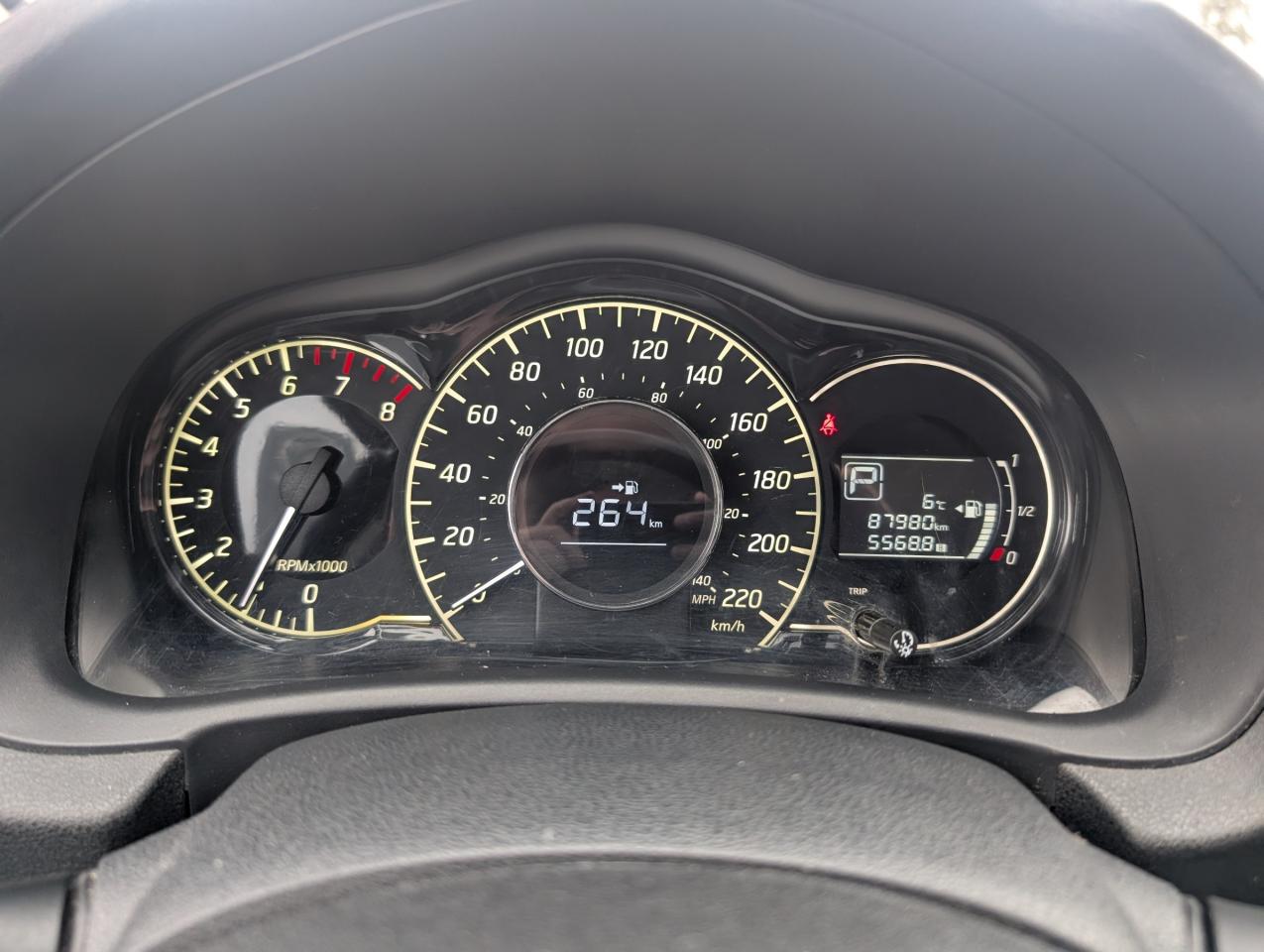 2015 Nissan Versa Note SR Photo