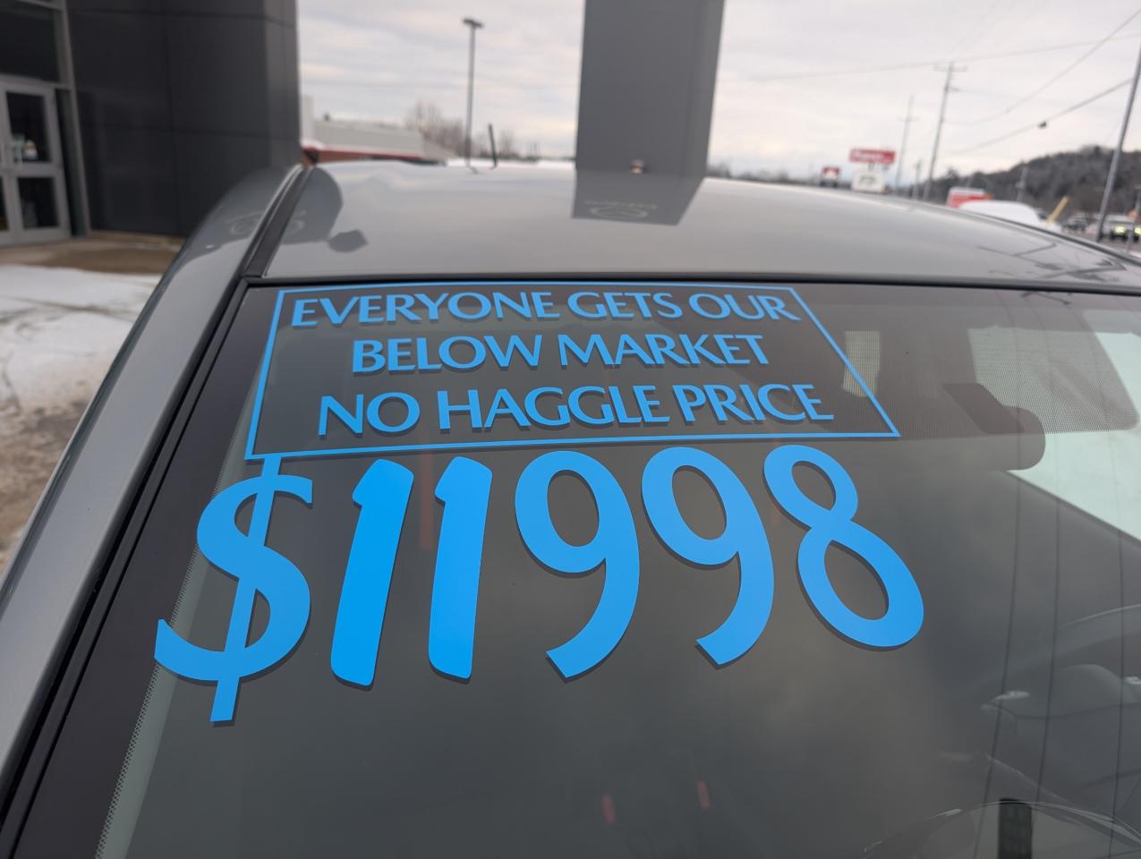 2015 Nissan Versa Note SR Photo