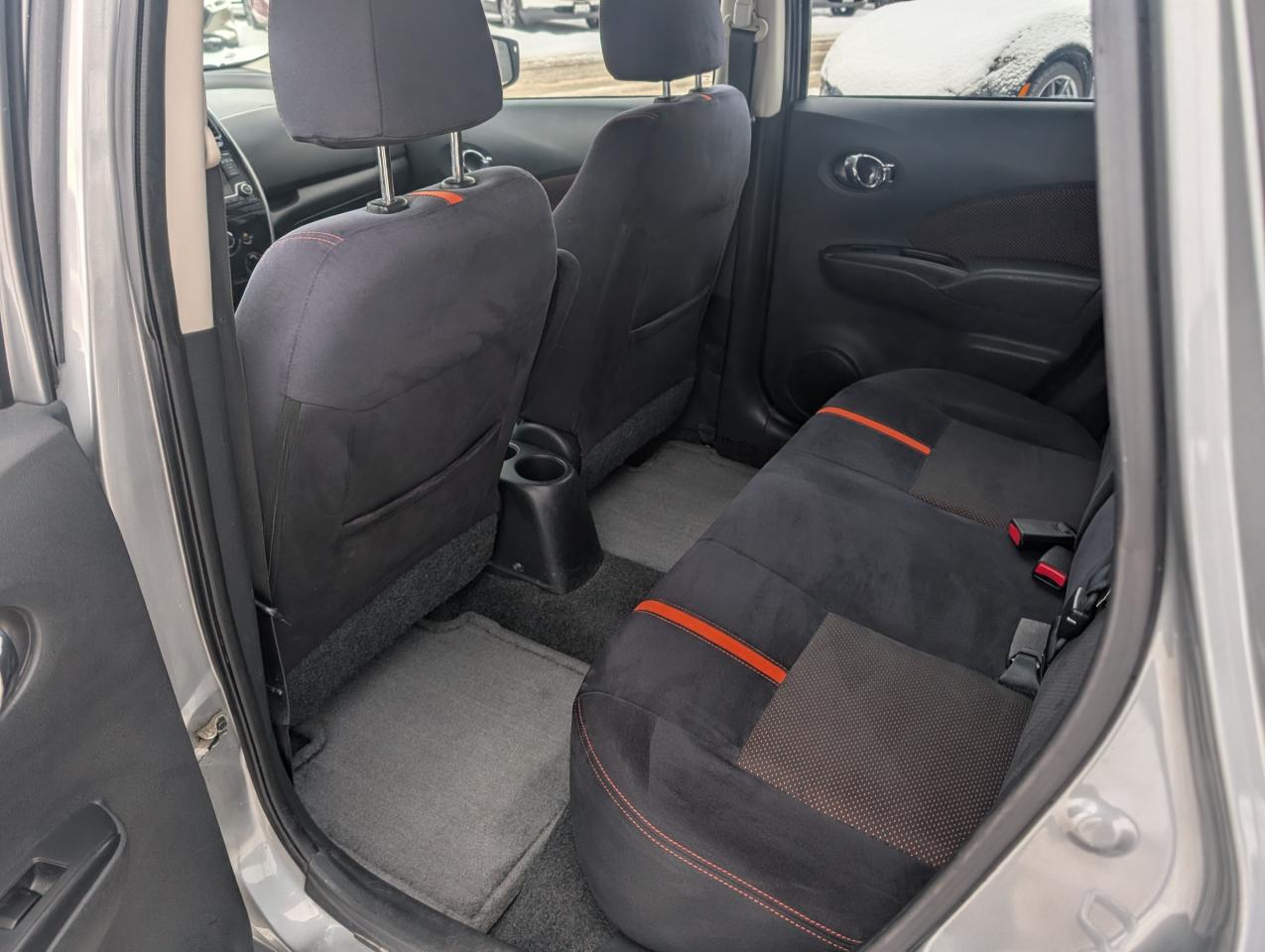 2015 Nissan Versa Note SR Photo