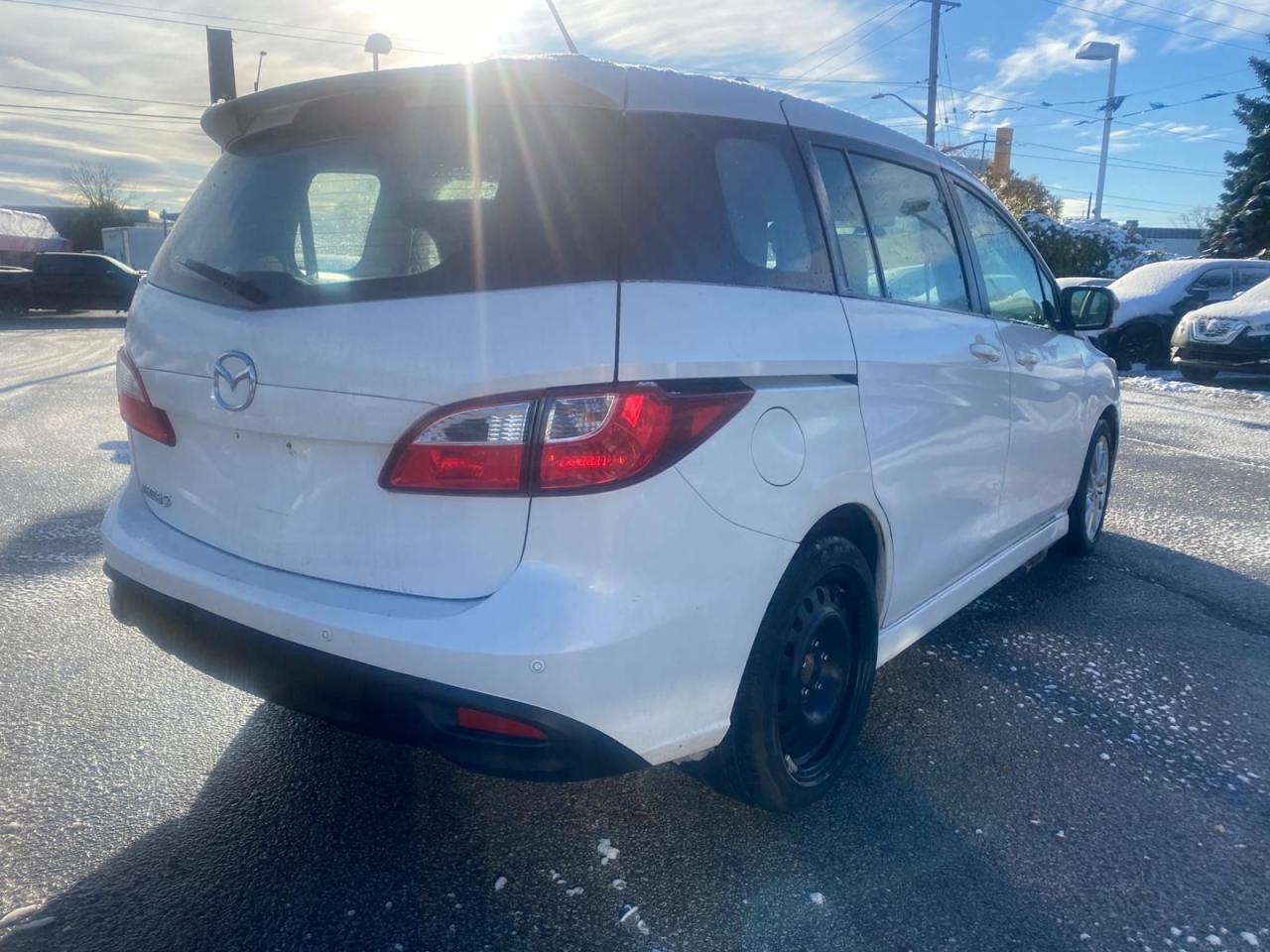 2014 Mazda MAZDA5 GT - Photo #3