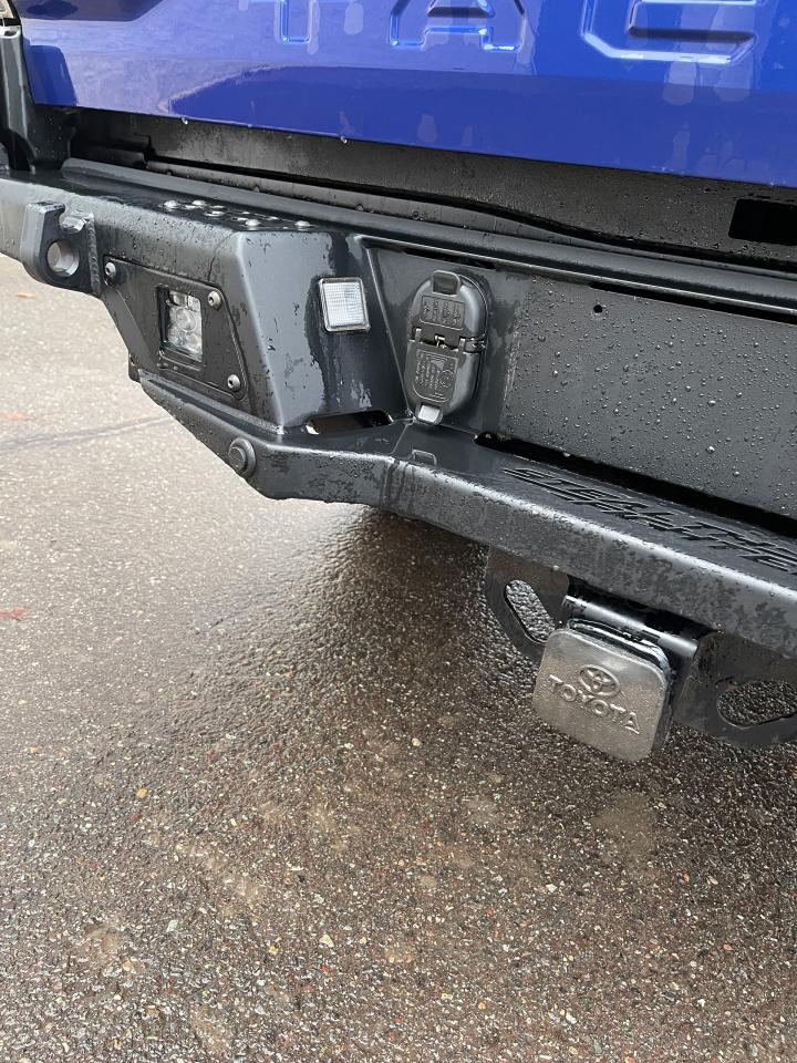 2023 Toyota Tacoma TRD Off Road Photo3