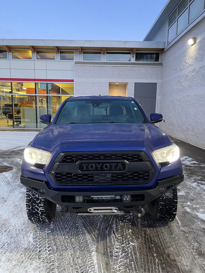 2023 Toyota Tacoma TRD Off Road Photo1