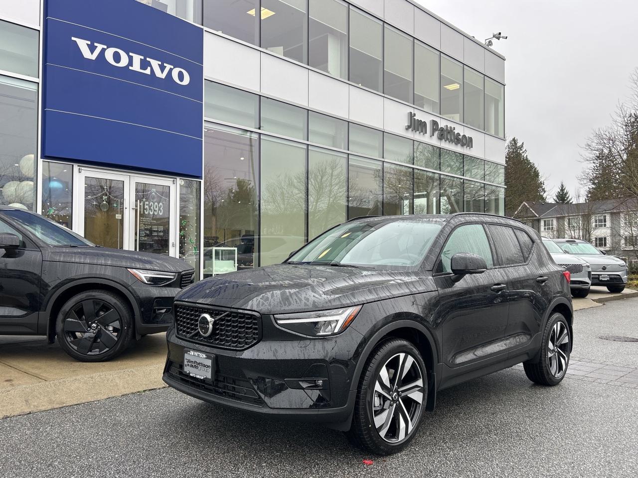 New 2026 Volvo XC40 B5 AWD Plus Dark Theme for sale in Surrey, BC