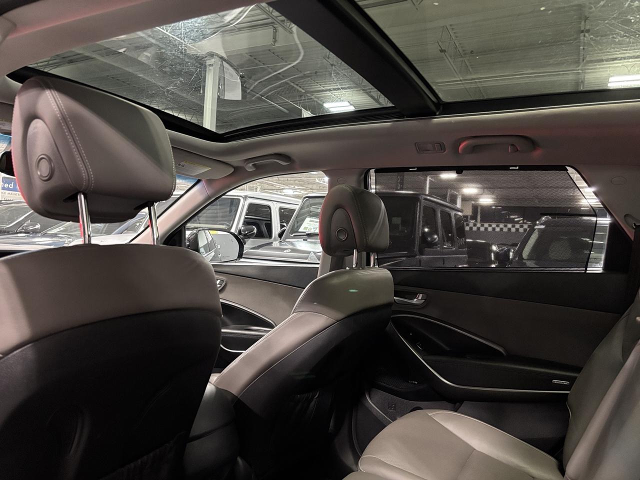 2017 Hyundai Santa Fe XL Limited AWD|7PASSENGER|NAV|INFINITYAUDIO|LEATHER|+ Photo