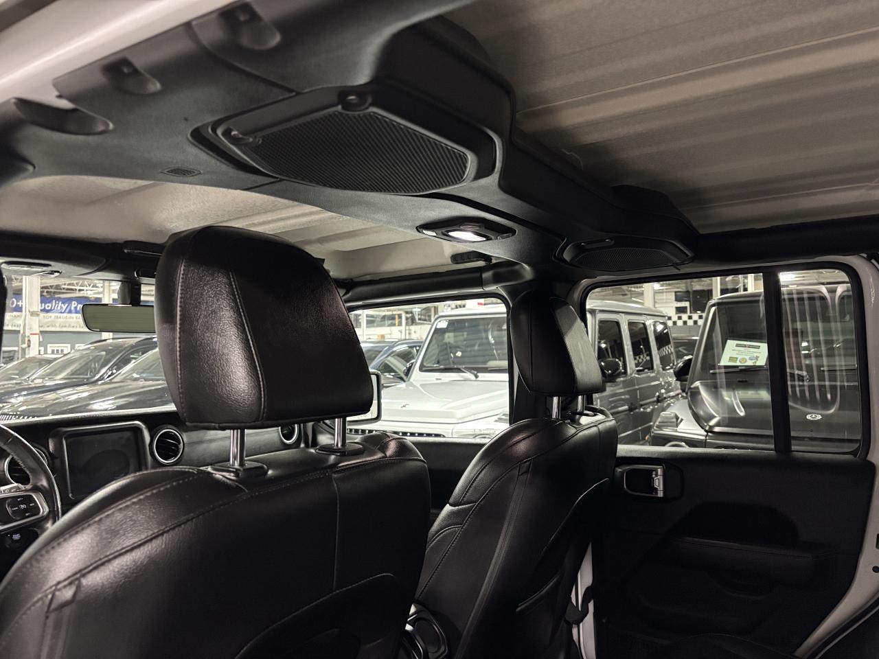 2018 Jeep Wrangler Unlimited Sahara|4X4|V6|AUTOMATIC|NAV|ALPINEAUDIO|LEATHER|++ - Photo #9