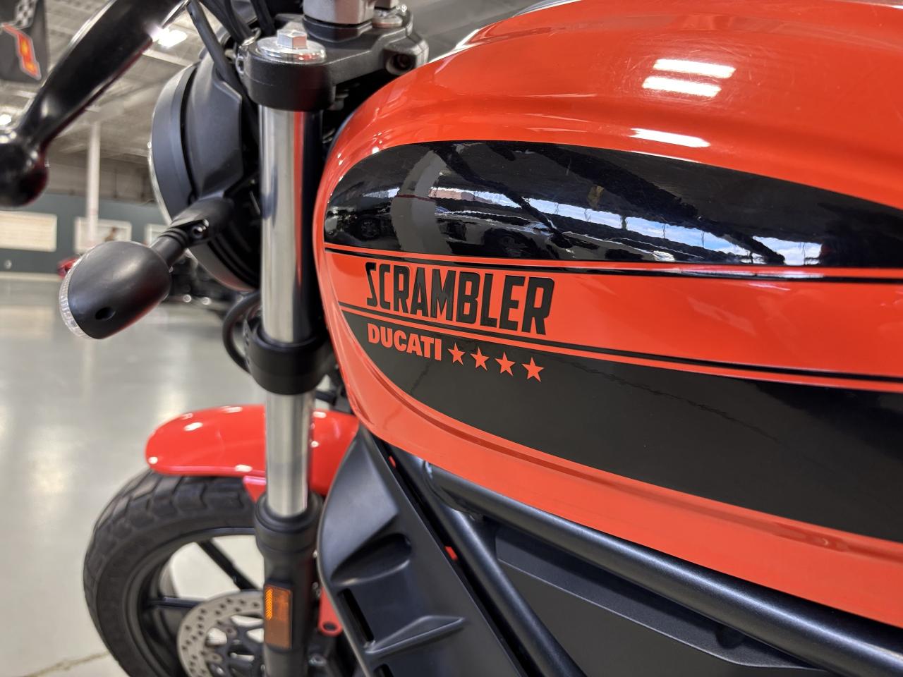 2016 Ducati Scrambler SIXTY2 | ATOMIC TANGERINE | BREMBO BRAKES | +++ - Photo #7