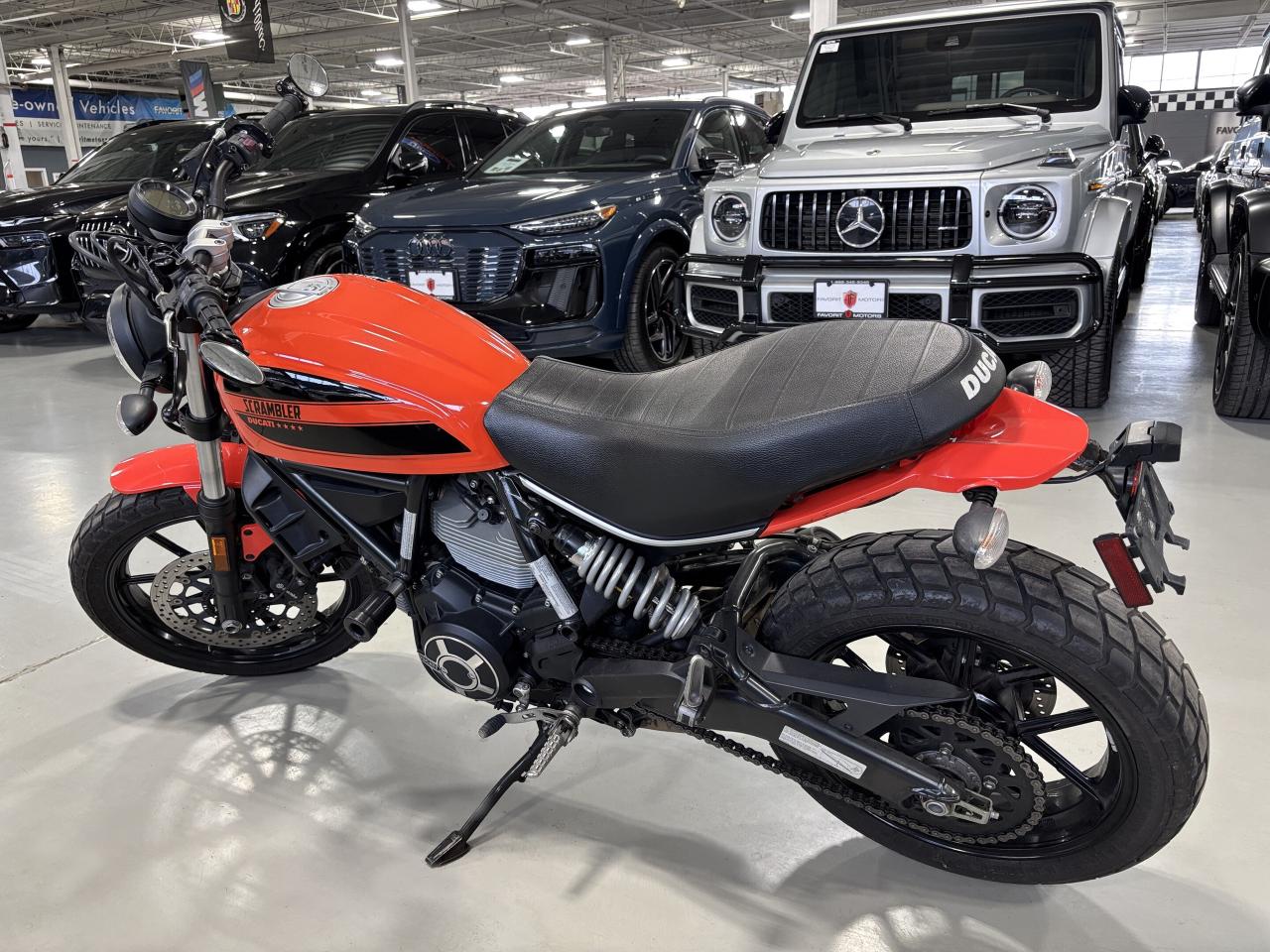 2016 Ducati Scrambler SIXTY2 | ATOMIC TANGERINE | BREMBO BRAKES | +++ - Photo #6