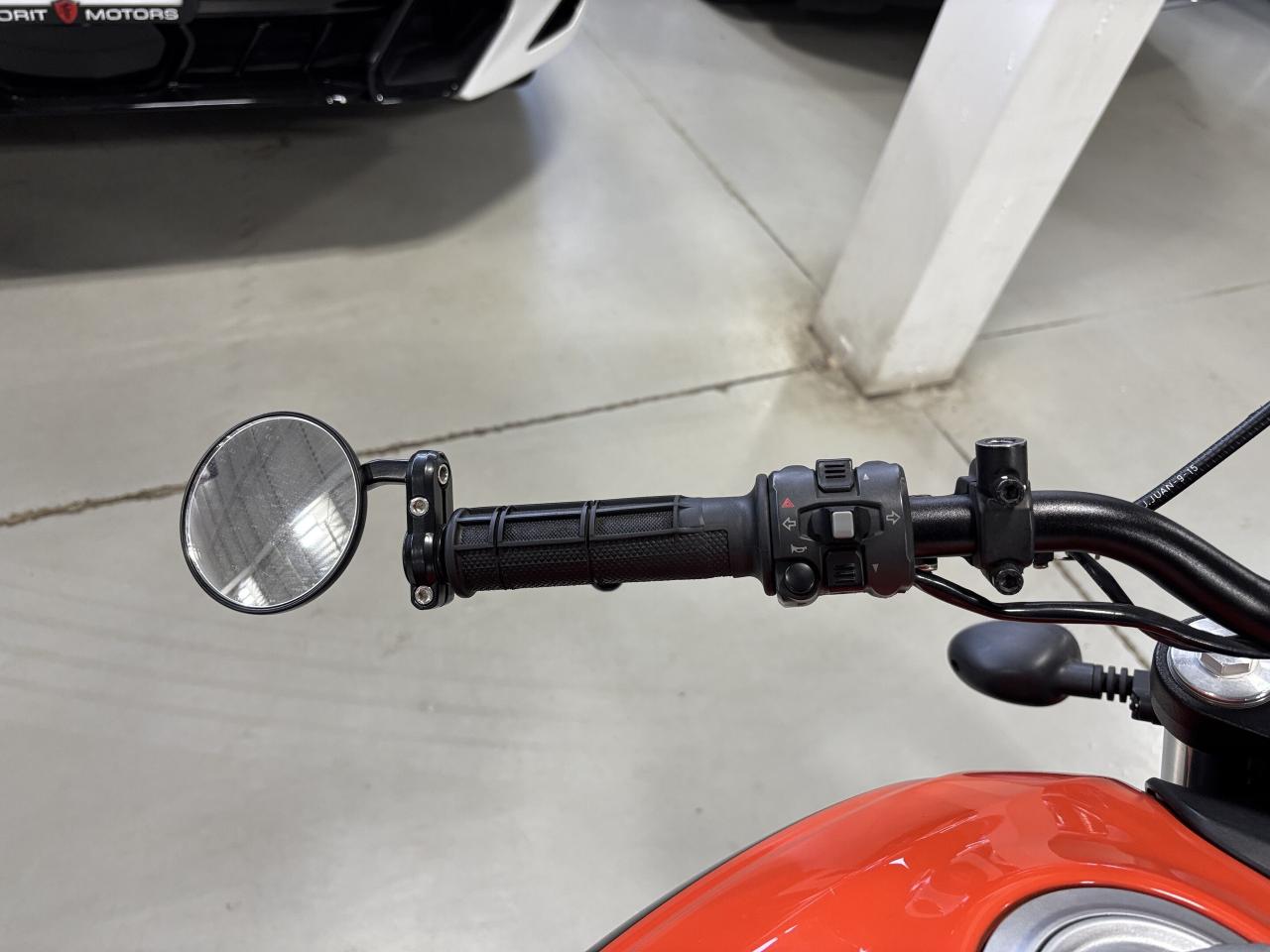 2016 Ducati Scrambler SIXTY2 | ATOMIC TANGERINE | BREMBO BRAKES | +++ - Photo #14