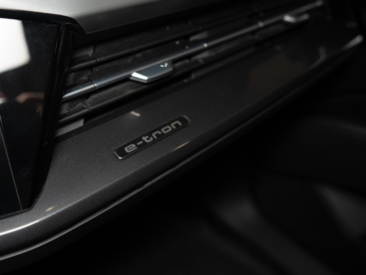 2022 Audi Q4 e-tron Sportback S-LINE | PROGRESSIV | ADVANCED ASISST PKG | 20 IN Photo