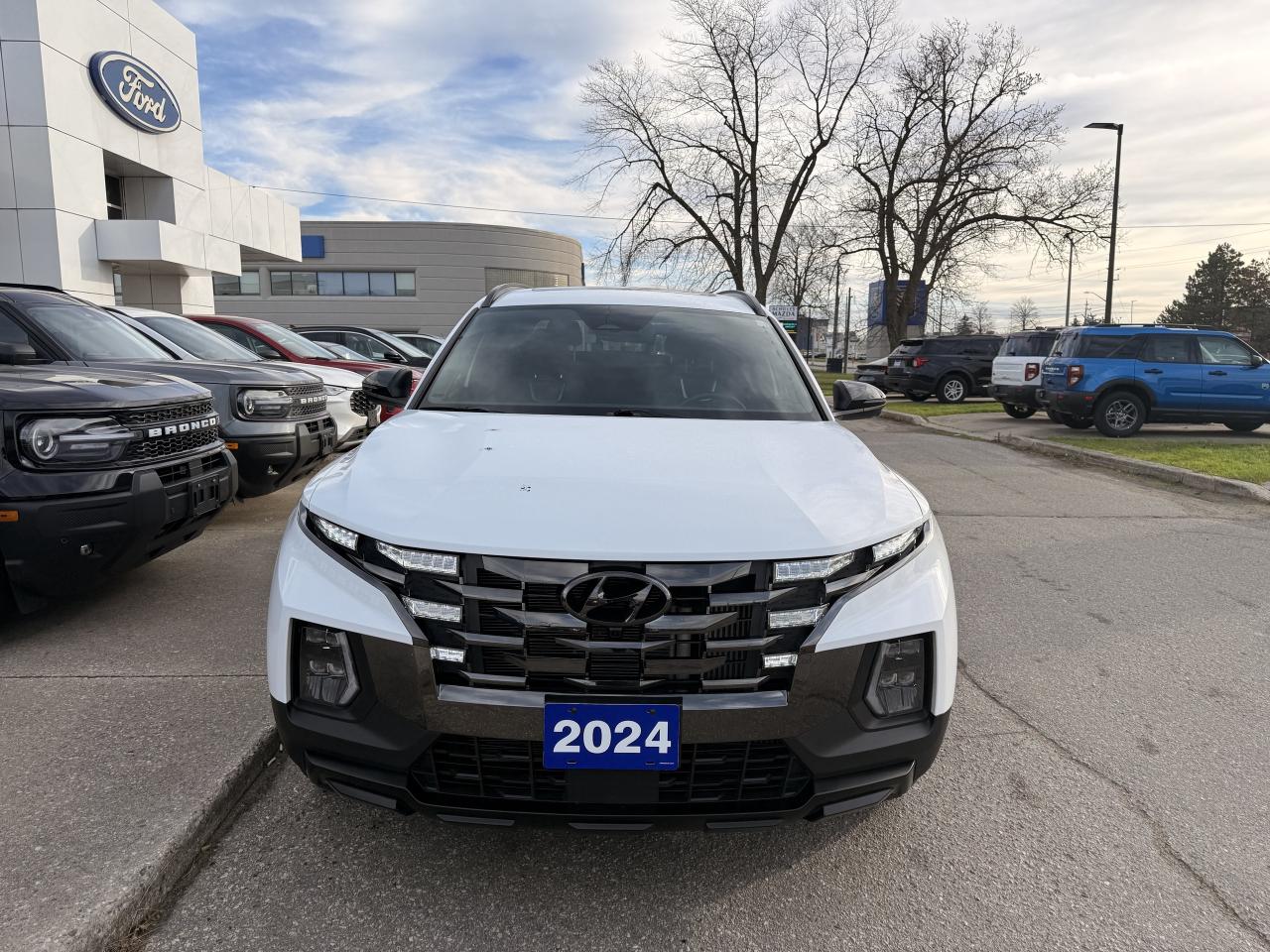 2024 Hyundai Santa Cruz Ultimate Photo2