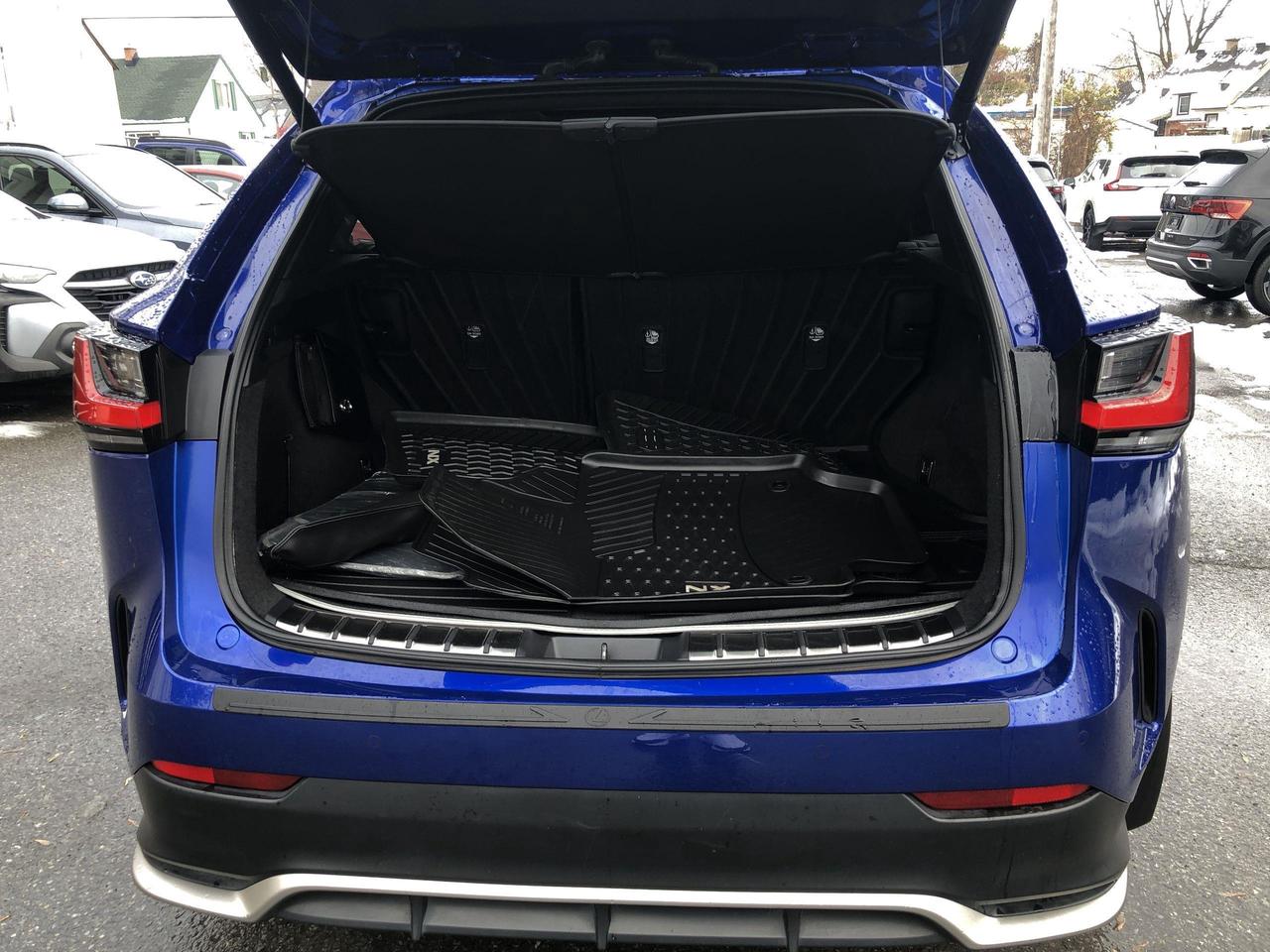 2024 Lexus NX 350 FSPORT 2, LEATHER, ROOF, NAVI, HTD. SEATS & STEER. Photo