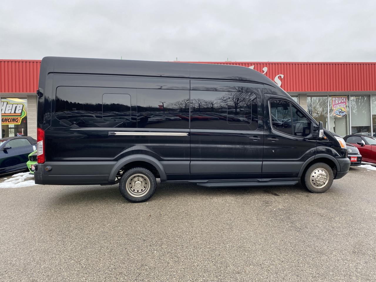 Used 2018 Ford Transit Passenger Wagon T-350 HEAVY DUTY, ECOBOOST, CLEAN CARFAX, 11 PASS! for sale in London, ON