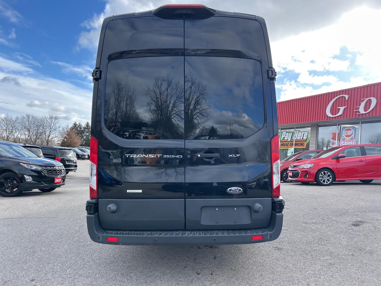 2018 Ford Transit Passenger Wagon T-350 HEAVY DUTY, ECOBOOST, CLEAN CARFAX, 11 PASS! - Photo #7