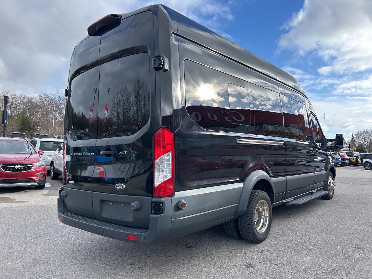 2018 Ford Transit Passenger Wagon T-350 HEAVY DUTY, ECOBOOST, CLEAN CARFAX, 11 PASS! - Photo #6