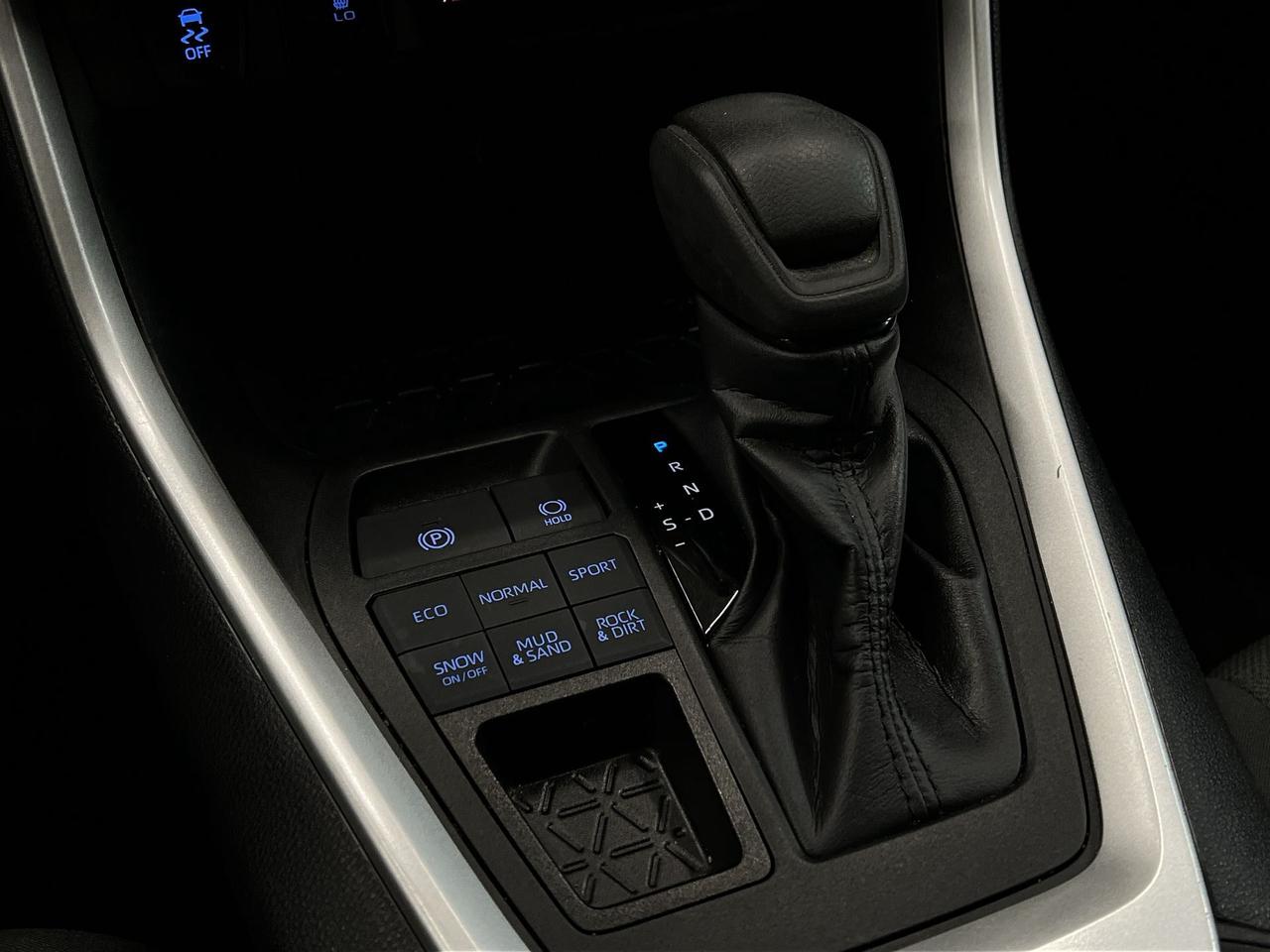 2022 Toyota RAV4 AWD |HTD SEATS |CARPLAY |ADAPT. CRUISE | BLUETOOTH Photo