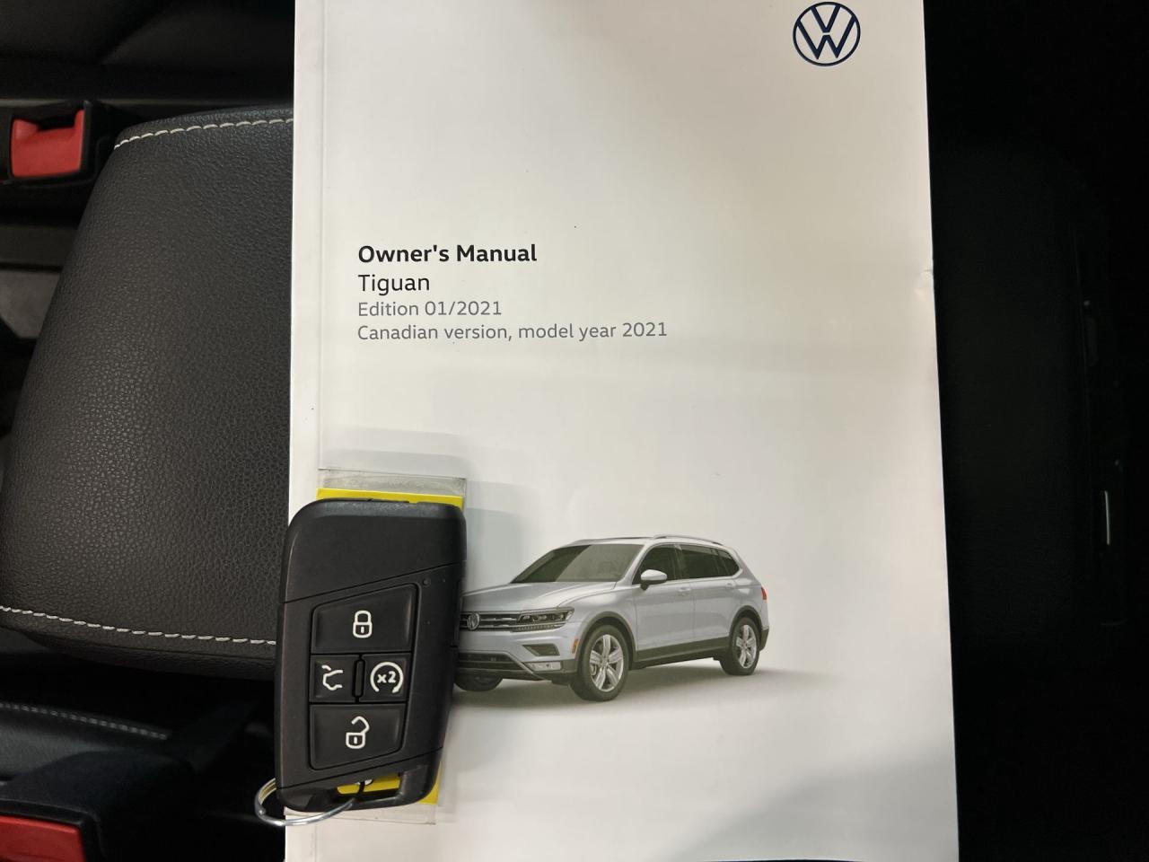 2021 Volkswagen Tiguan HIGHLINE RLINE AWD | HTD LEATHER | PANO ROOF | NAV Photo