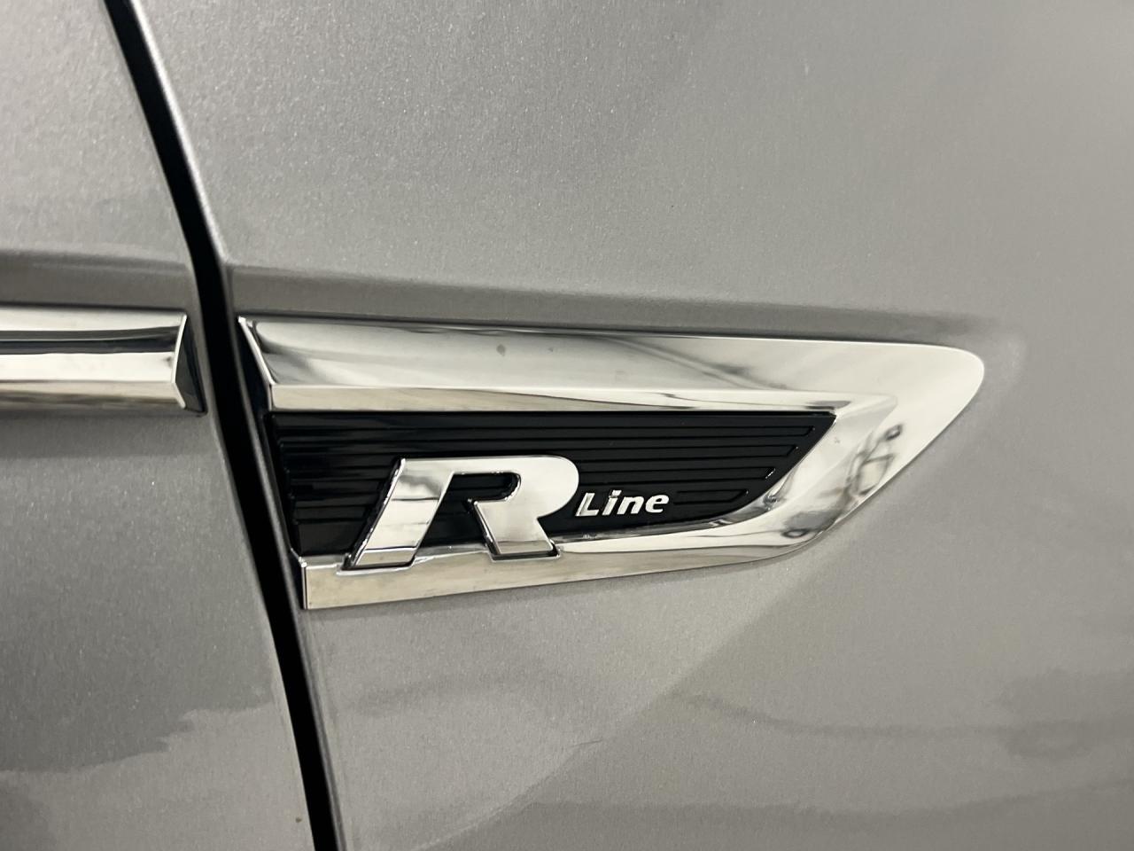 2021 Volkswagen Tiguan HIGHLINE RLINE AWD | HTD LEATHER | PANO ROOF | NAV Photo