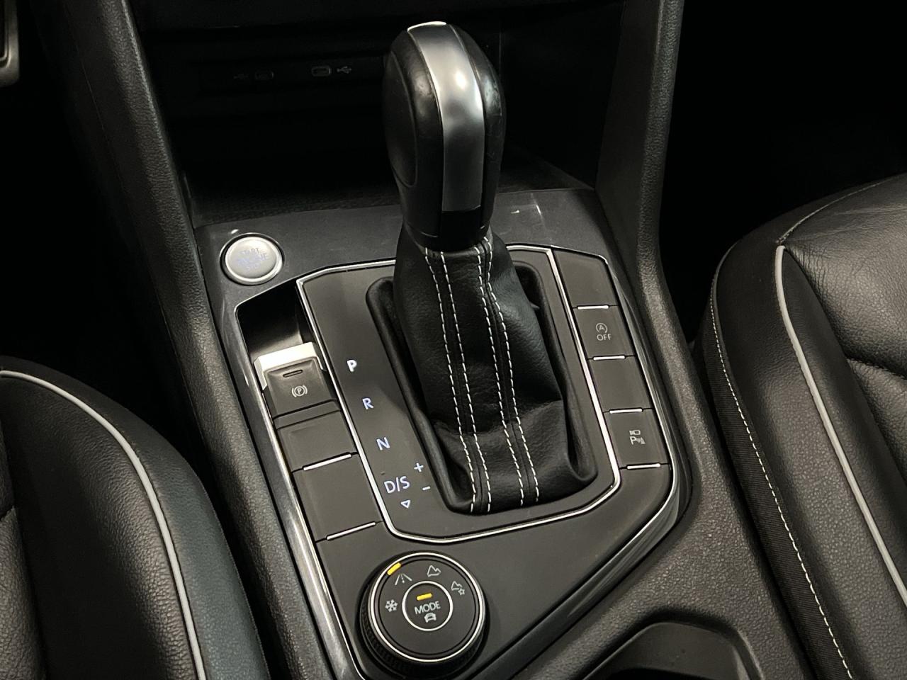 2021 Volkswagen Tiguan HIGHLINE RLINE AWD | HTD LEATHER | PANO ROOF | NAV Photo