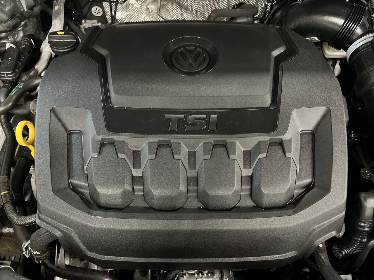 2021 Volkswagen Tiguan HIGHLINE RLINE AWD | HTD LEATHER | PANO ROOF | NAV Photo