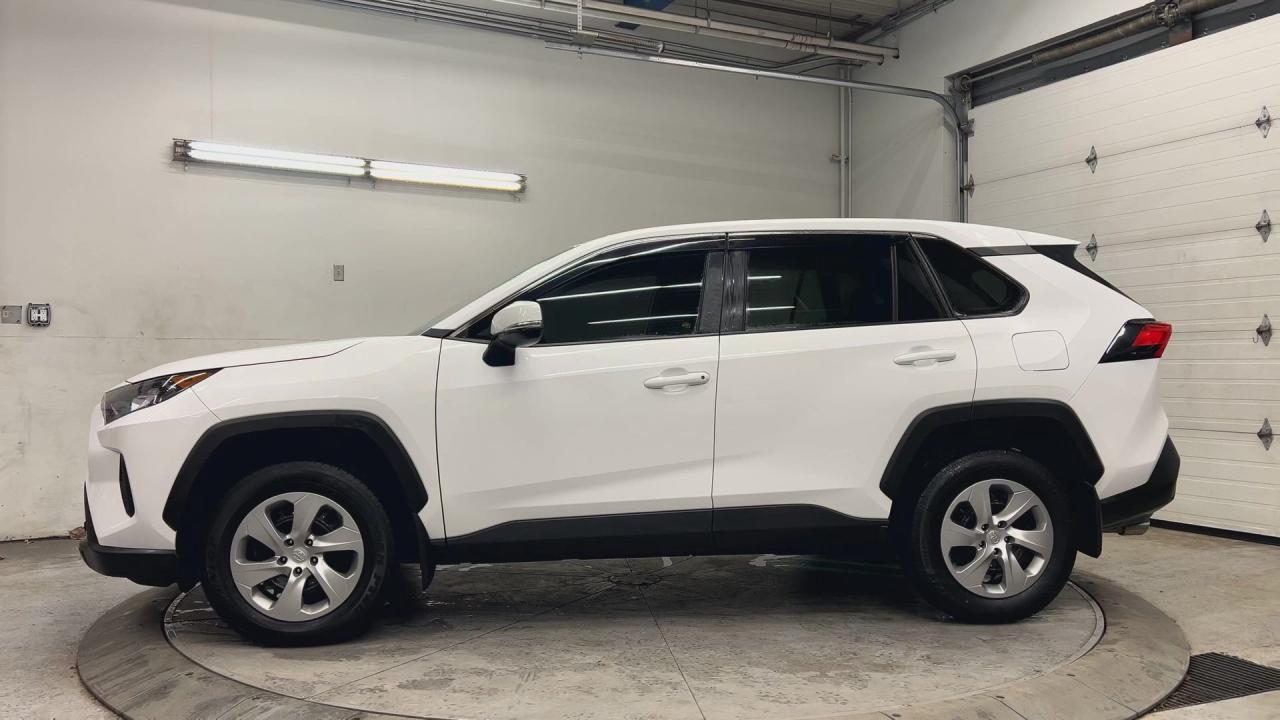 2022 Toyota RAV4 AWD | ONLY 35,000KMS! | HTD SEATS | CARPLAY | A/C Photo