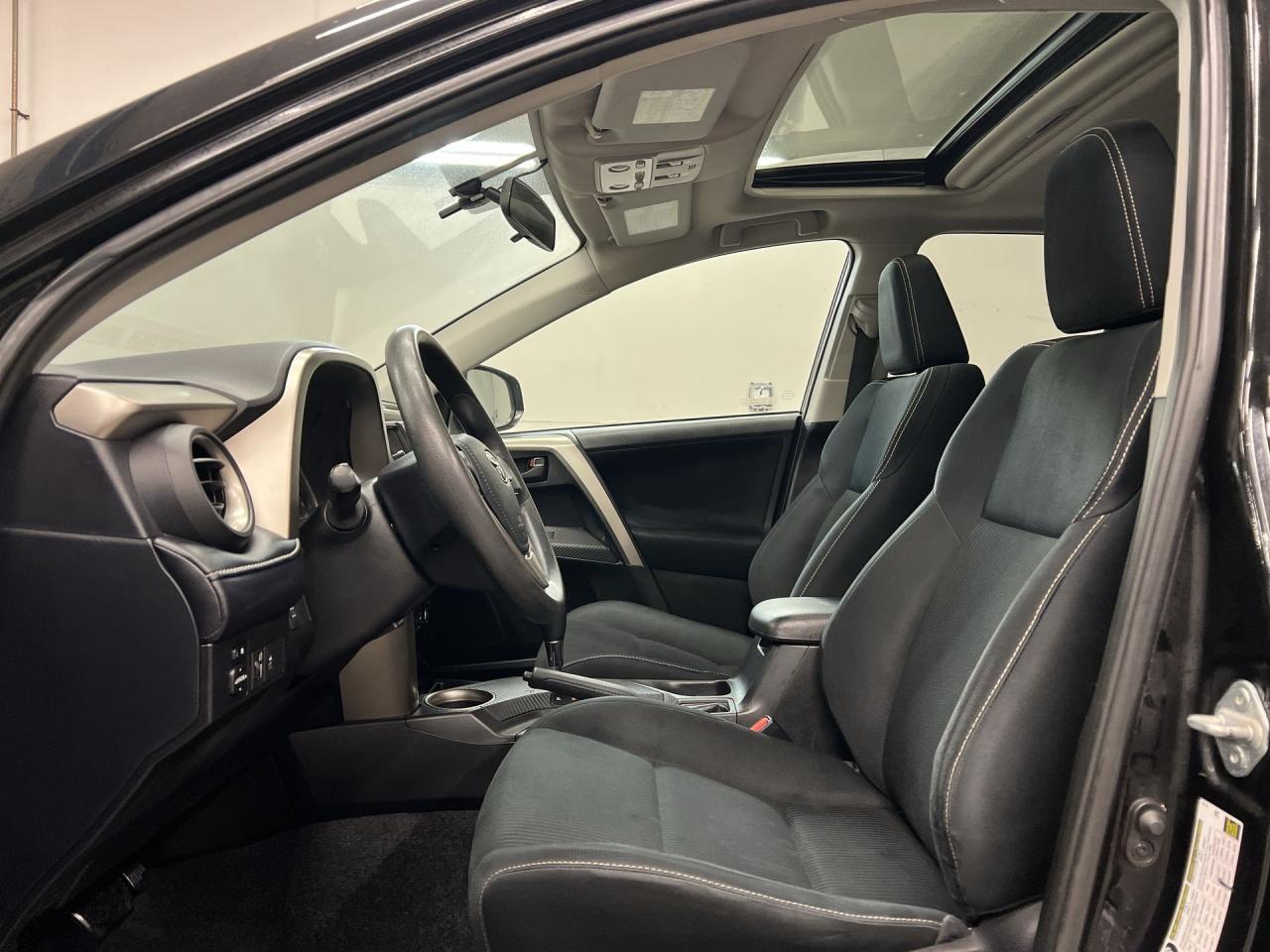 2013 Toyota RAV4 XLE AWD | SUNROOF | HTD SEATS | ALLOYS | BLUETOOTH Photo