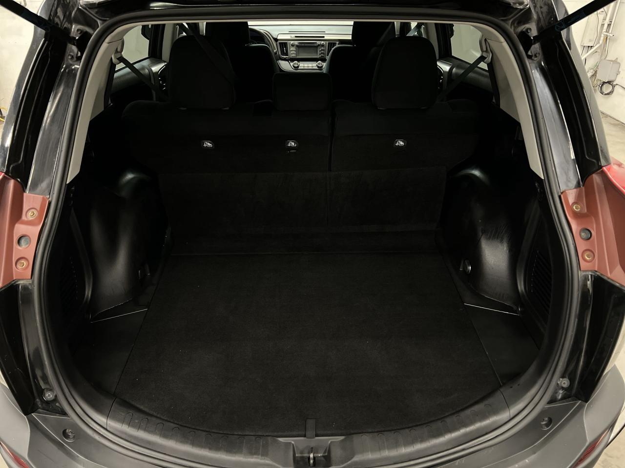 2013 Toyota RAV4 XLE AWD | SUNROOF | HTD SEATS | ALLOYS | BLUETOOTH Photo