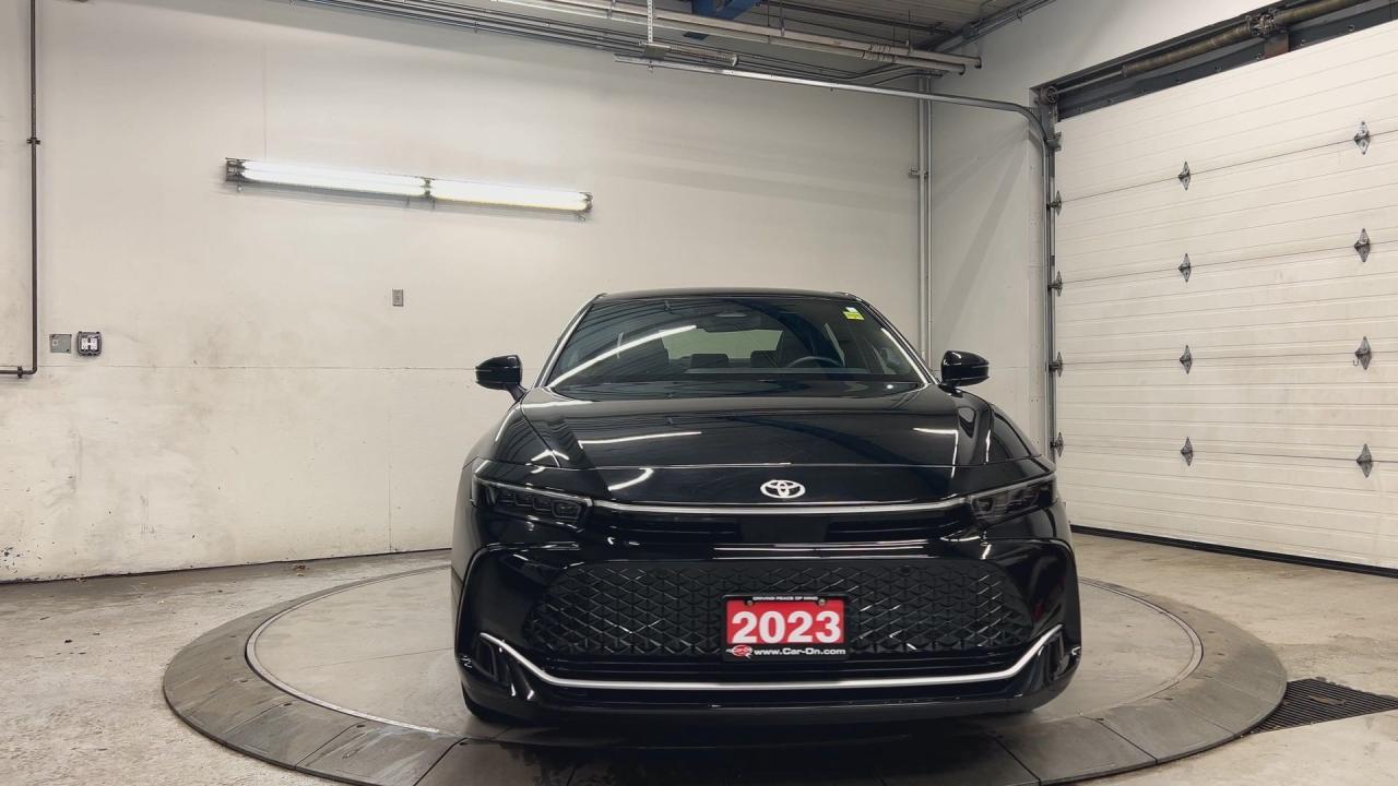 2023 Toyota Crown LIMITED HYBRID AWD | COOLED LEATHER | PANO ROOF Photo2