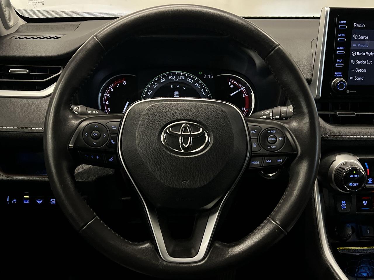2020 Toyota RAV4 LIMITED AWD | ONLY 45,000KMS! | LEATHER | SUNROOF Photo