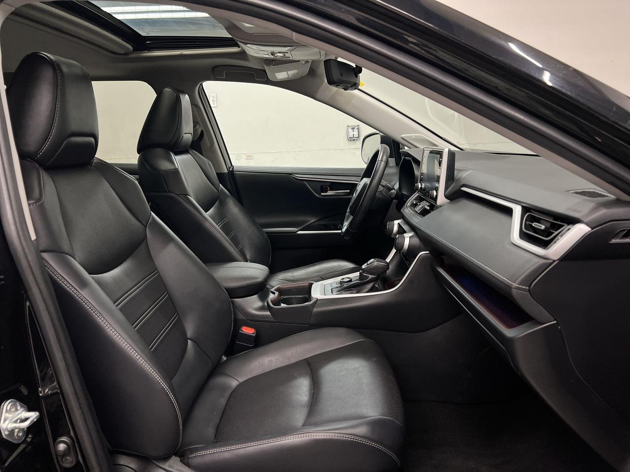 2020 Toyota RAV4 LIMITED AWD | ONLY 45,000KMS! | LEATHER | SUNROOF Photo