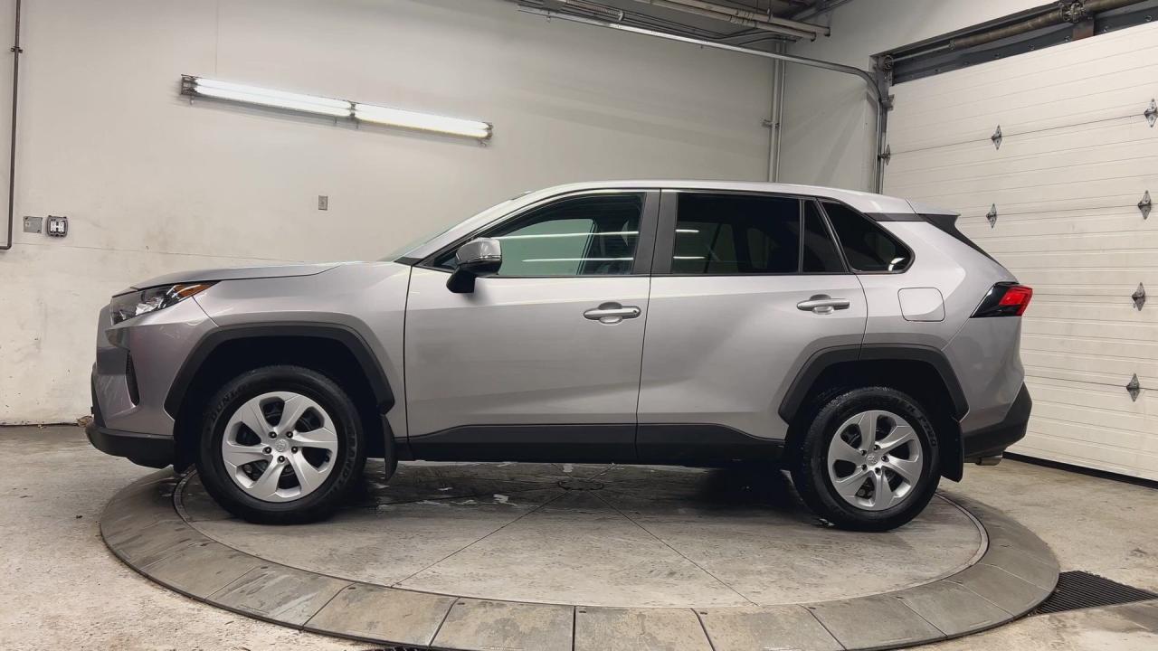 2022 Toyota RAV4 AWD | ONLY 35,000KMS! | CARPLAY | HTD SEATS | A/C Photo
