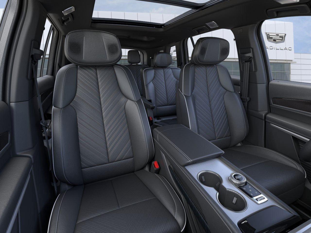 2026 Cadillac VISTIQ Platinum AWD 4dr Platinum Photo