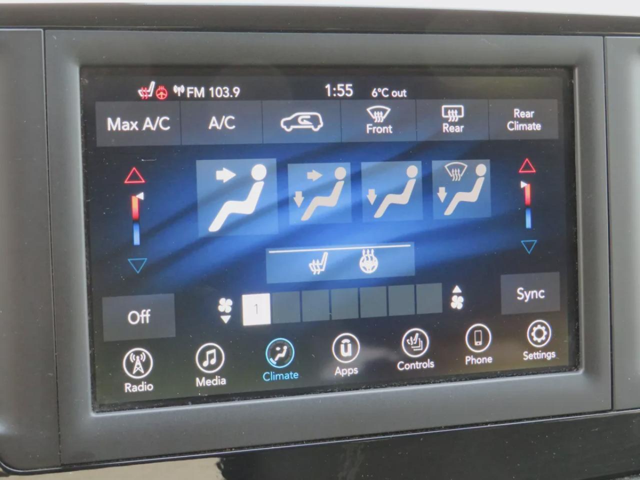 2021 Dodge Grand Caravan SXT (**CLEAN TITLE/NO ACCIDENTS!!**SAFETY/CERTIFIED!!**7 PASSENGER!!**STOW & GO SEATING**ALLOY RIMS**POWER SEATS**DIGITAL TOUCHSCREEN**HEATED SEATS/STEERING WHEEL**PUSH BUTTON START**REVERSE CAMERA**DUAL CLIMATE CONTROL**BLUETOOTH**CRUISE CONTROL**) Photo