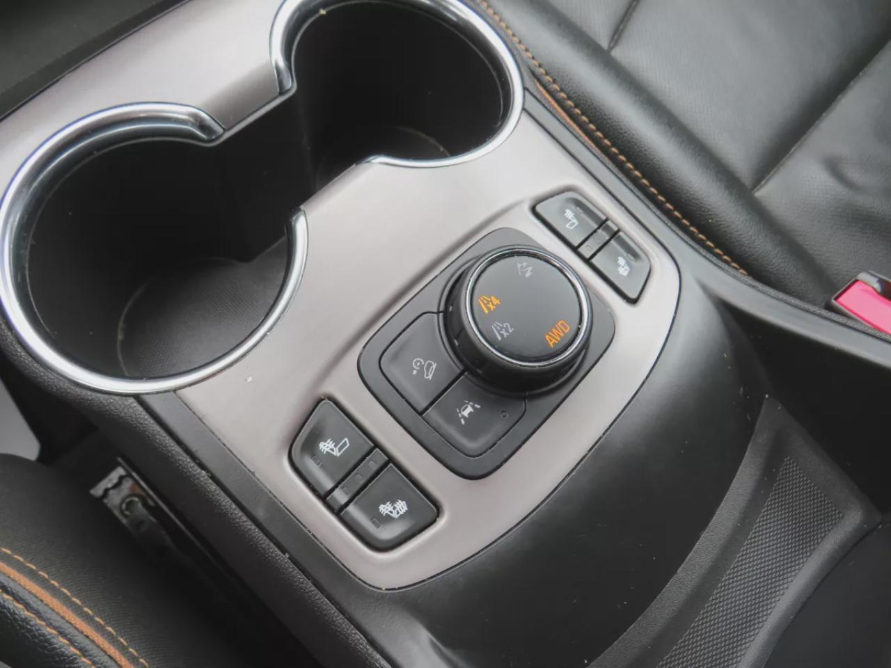 2024 GMC Terrain AT4 (**CLEAN TITLE/NO ACCIDENTS**SAFETY/CERTIFIED**AWD**ALLOY RIMS**REMOTE START**LEATHER**POWER SEATS**PANORAMIC SUNROOF**NAVIGATION**HEATED SEATS**DUAL CLIMATE CONTROL**DIGITAL TOUCHSCREEN**POWER TAILGATE**REVERSE CAMERA**PUSH BUTTON START**USB/AUX**CRU Photo