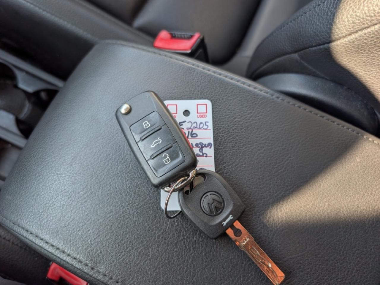 2016 Volkswagen Tiguan Comfortline w/Tech Pkg  **TECH PKG** Photo