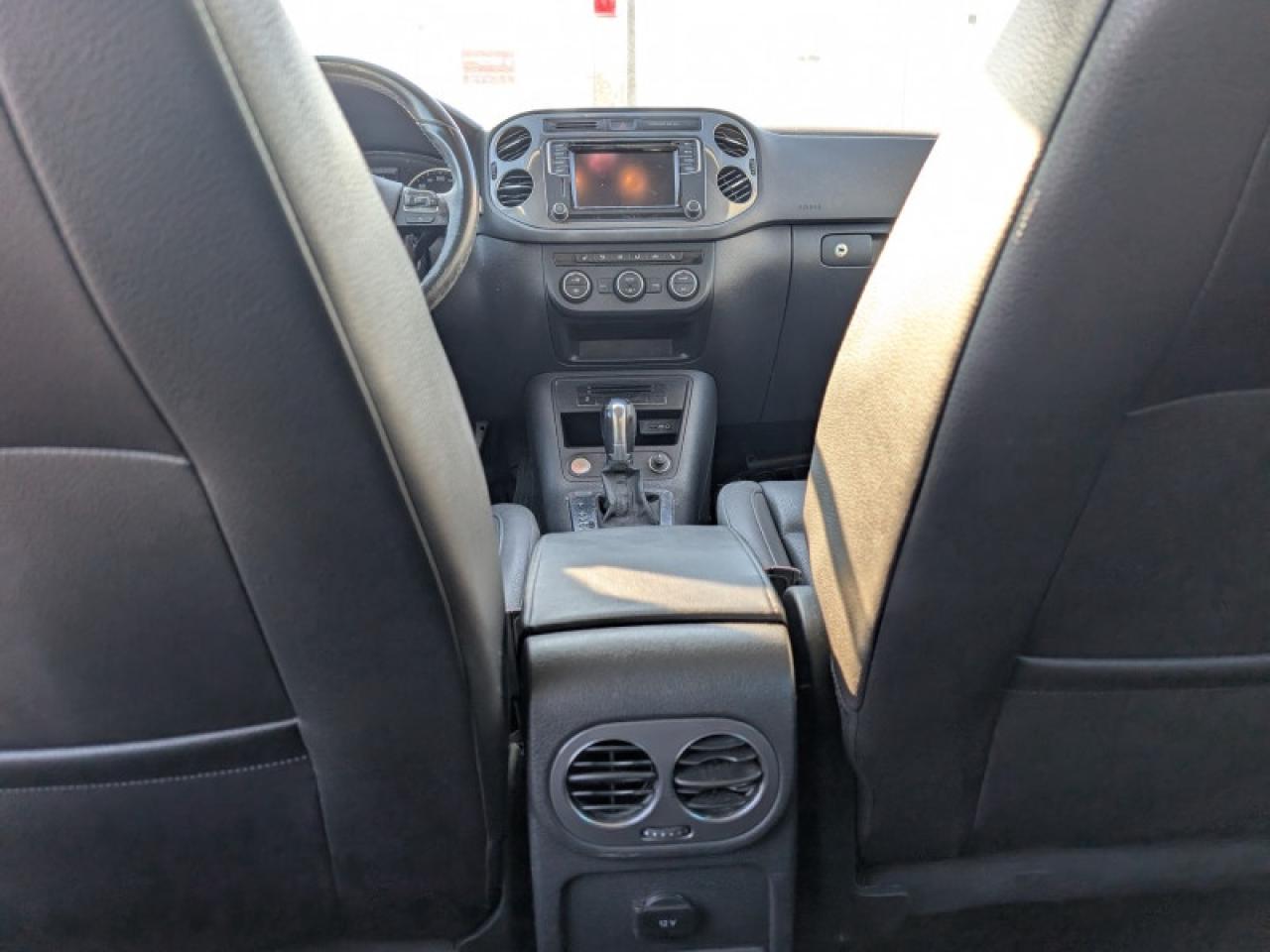 2016 Volkswagen Tiguan Comfortline w/Tech Pkg  **TECH PKG** Photo