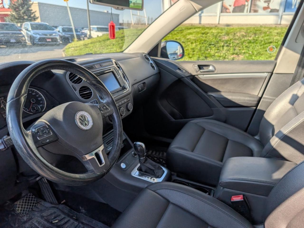 2016 Volkswagen Tiguan Comfortline w/Tech Pkg  **TECH PKG** Photo