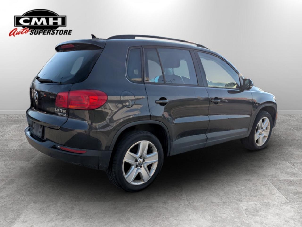 2016 Volkswagen Tiguan Comfortline w/Tech Pkg  **TECH PKG** Photo