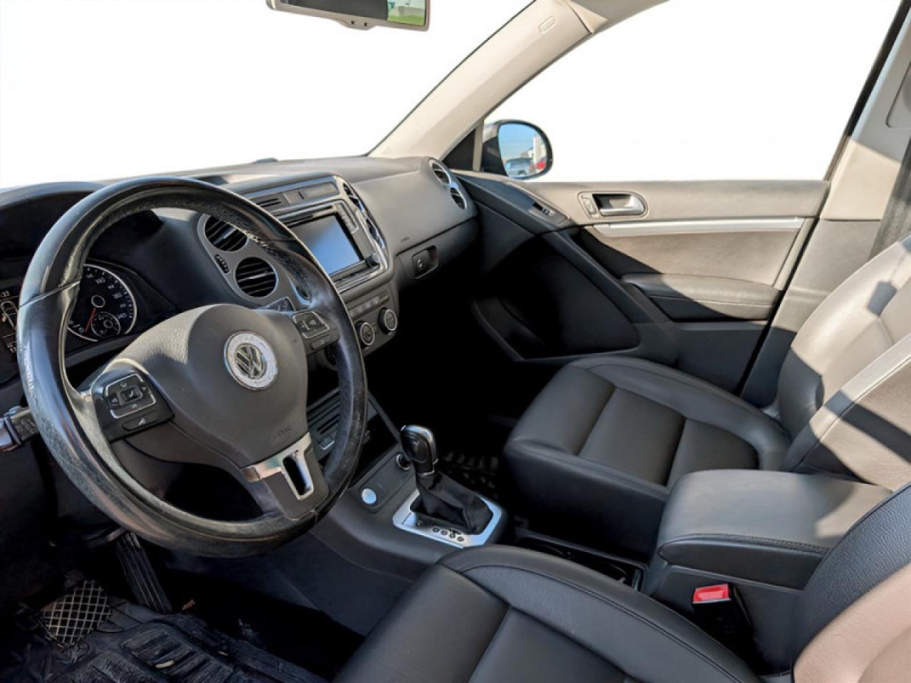 2016 Volkswagen Tiguan Comfortline w/Tech Pkg  **TECH PKG** Photo