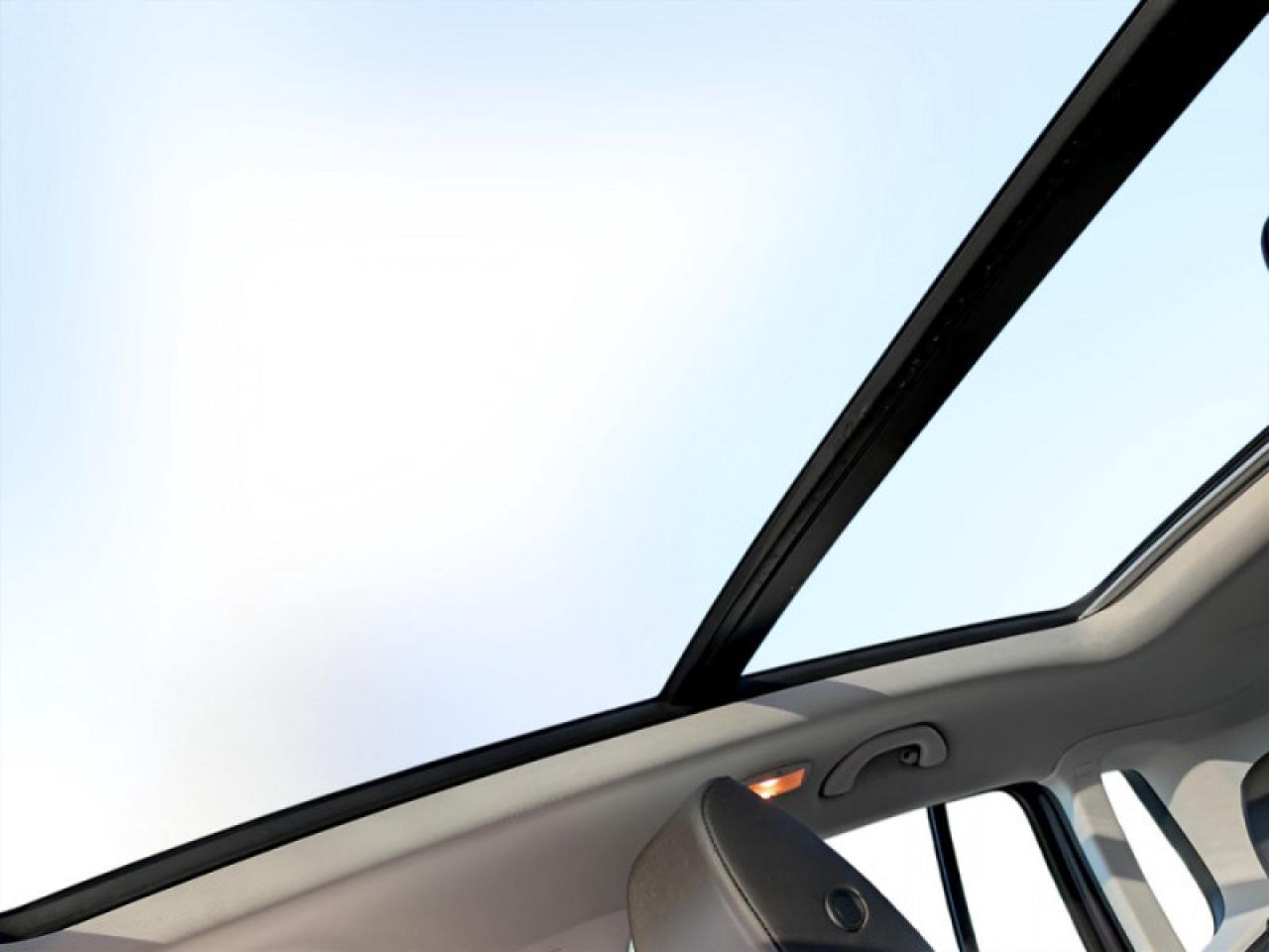 2016 Volkswagen Tiguan Comfortline w/Tech Pkg  **TECH PKG** Photo