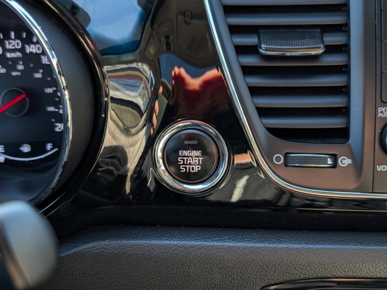 2019 Kia Sedona SX Photo