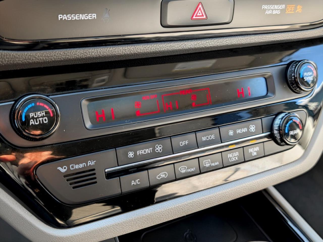 2019 Kia Sedona SX  **PWR SLIDERS - SUNROOF** Photo