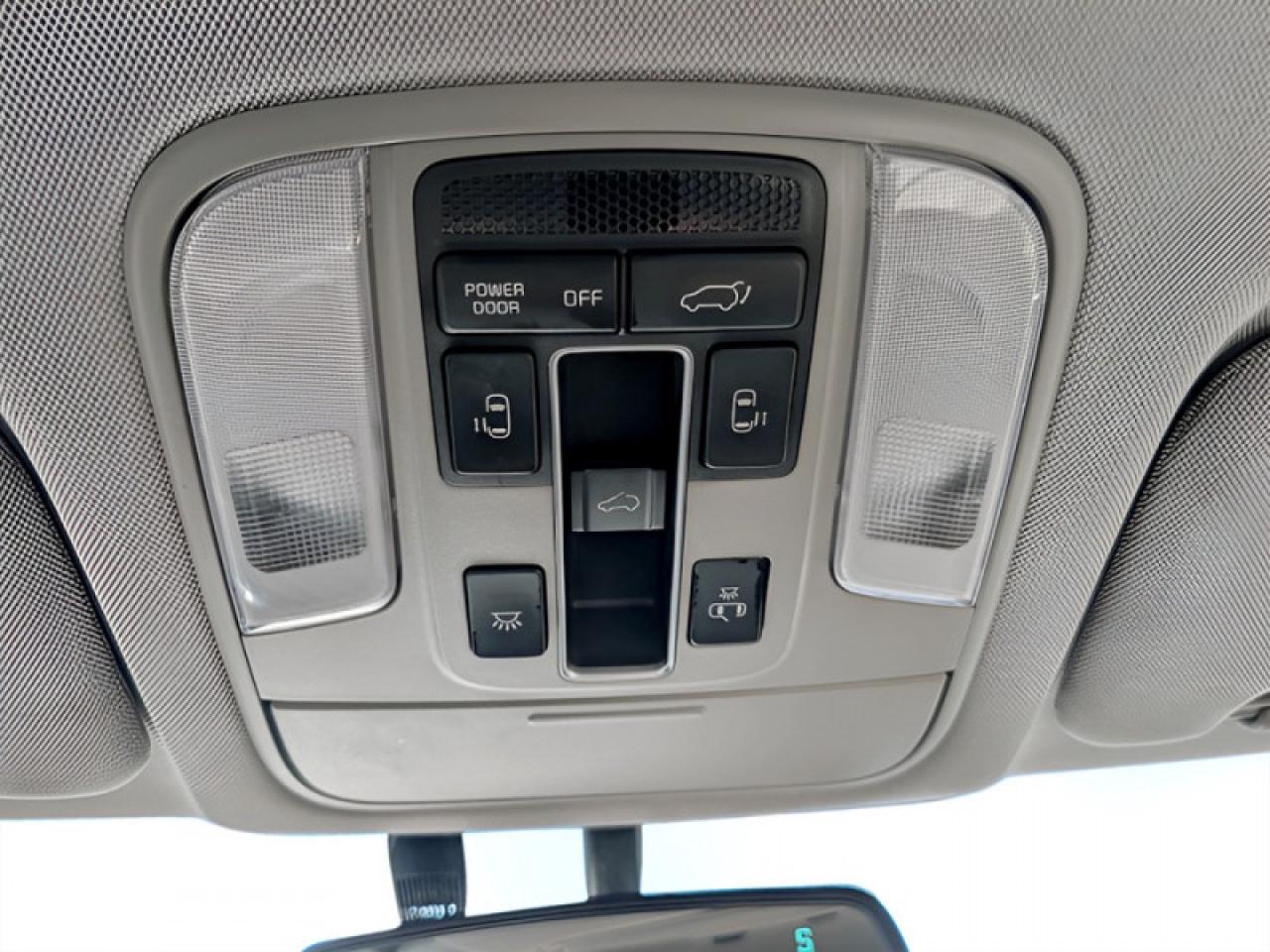 2019 Kia Sedona SX  **PWR SLIDERS - SUNROOF** Photo