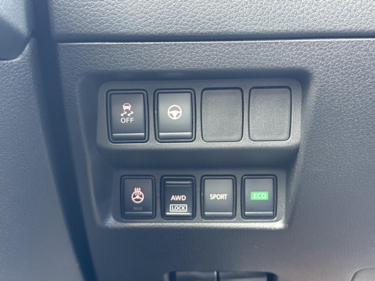 2023 Nissan Qashqai SV  - Low Mileage Photo