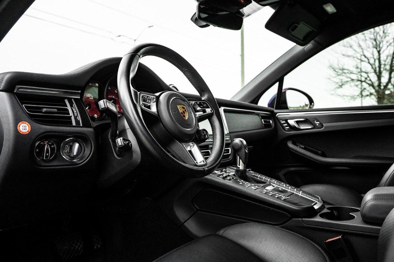 2021 Porsche Macan GTS Photo