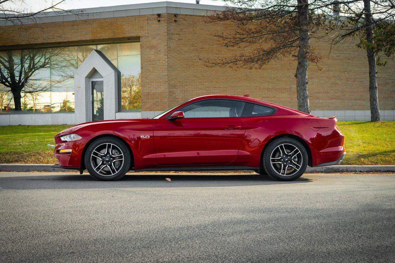 2022 Ford Mustang GT Premium Photo4