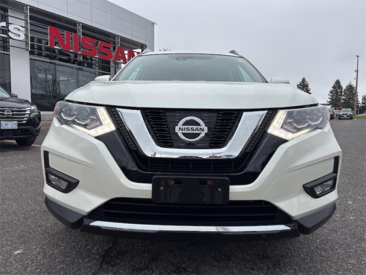 2017 Nissan Rogue SL Platinum  - Sunroof -  Navigation Photo