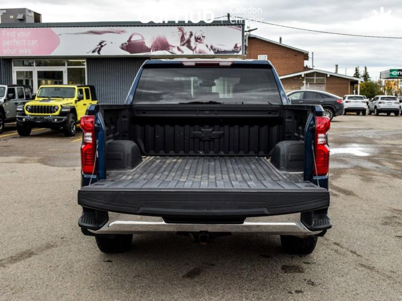 2023 Chevrolet Silverado 1500 LT 4WD Crew Cab 147" 5.3L 13.4"Display Remote Start Photo